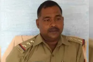 बलिया के पुलिस इंस्पेक्टर की मौत से गांव में मचा कोहराम, गोरखपुर में थी तैनाती